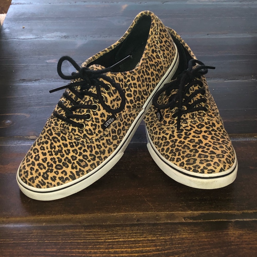 Vans leopard print